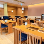 水たき料亭 博多華味鳥 中洲本店 テーブル席