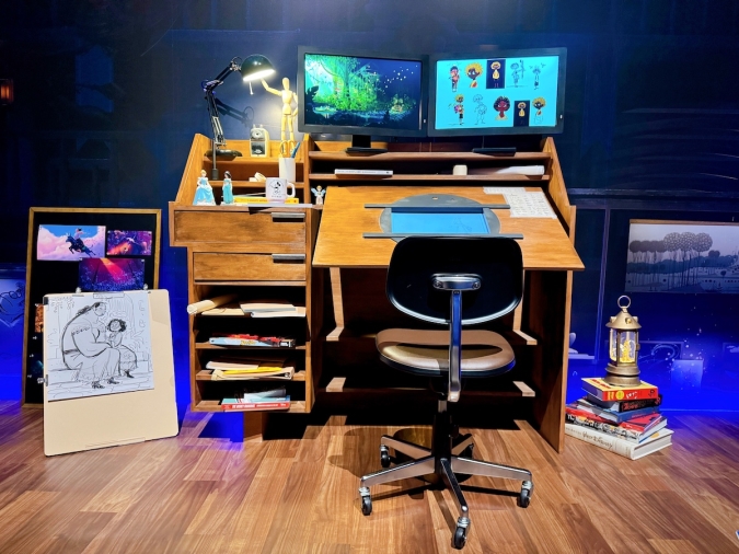 ディズニー・アニメーション・イマーシブ・エクスペリエンス　アニメーターズデスク