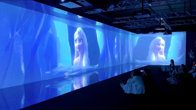 ディズニー・アニメーション・イマーシブ・エクスペリエンス　スクリーン