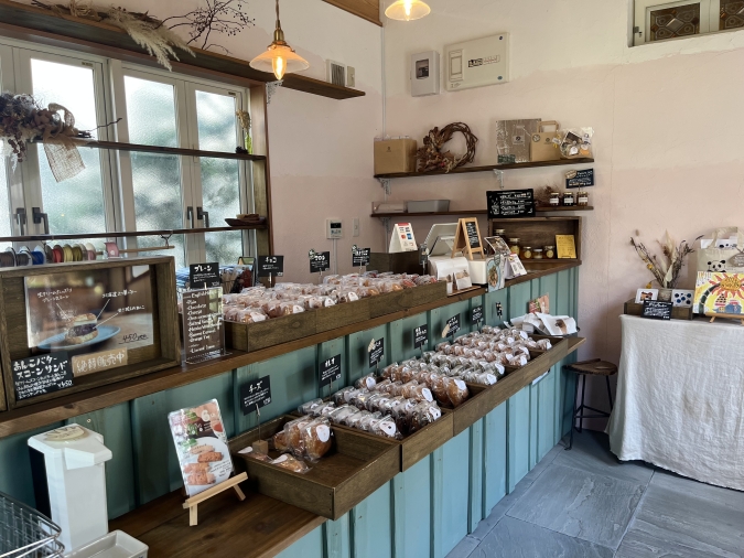 conne(コンネ)店内