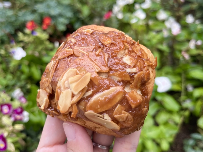 conne(コンネ)フロランタン風スコーン