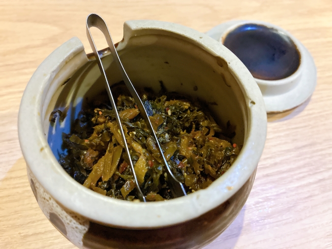 黒豚とんこつラーメン まるしん 行橋本店　高菜サービス