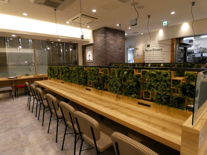 VIE DE FRANCE Reve de Paris （ヴィ・ド・フランス レーヴ・ド・パリ）天神地下街店　店内