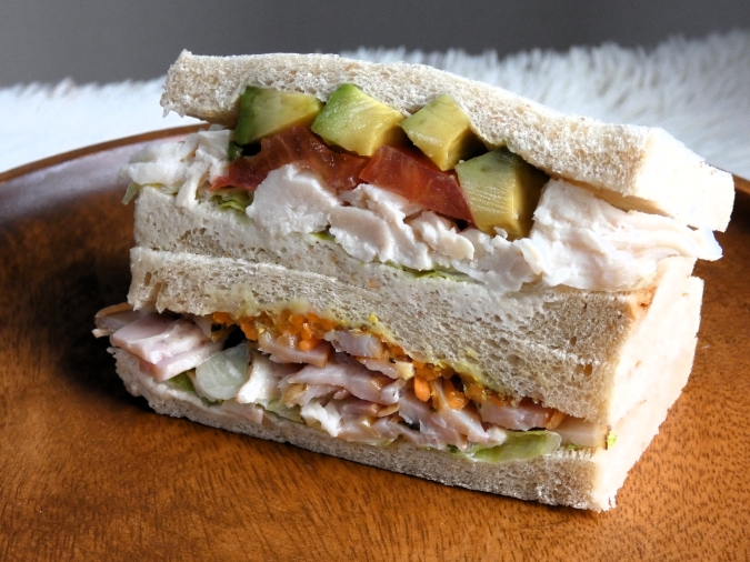 VIE DE FRANCE Reve de Paris （ヴィ・ド・フランス レーヴ・ド・パリ）天神地下街店　ダブルチキンサンド