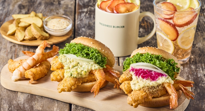 フレッシュネスバーガー　神の海老バーガー　秋姫クラフトレモネード