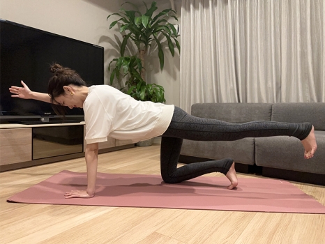 坂井汐梨　30秒体幹トレーニング　インナーマッスル