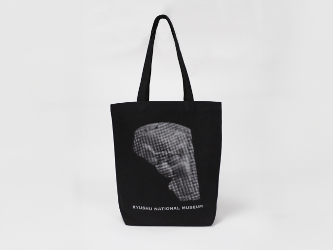 九州国立博物館20周年記念グッズ　鬼瓦リフレクタートートバッグ