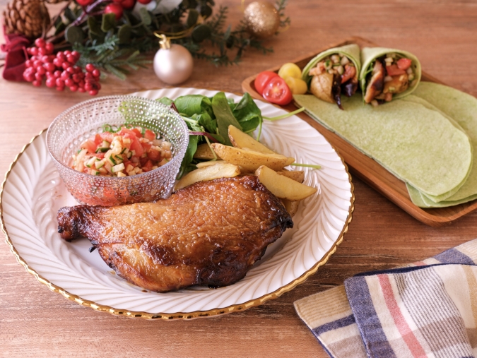 RINATYさんレシピ　ローストレッグとポテトのトルティーヤ　クリスマスカラーのサルサソース