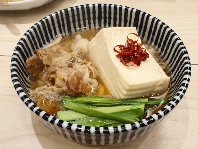 炉端とおでん呼炉凪来 天神店 料理ヒノマル肉豆腐①