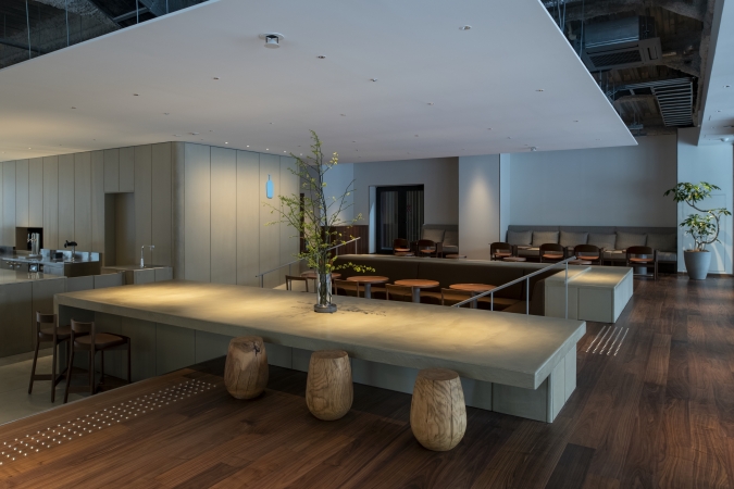 ブルーボトルコーヒー 福岡天神カフェ　店内