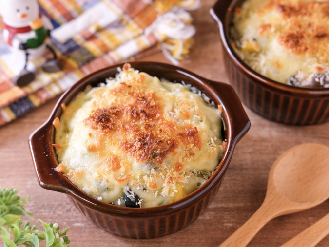 RINATYさんレシピ　えびとほうれん草のミニシチューグラタン