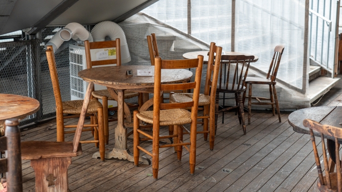 パンストック天神店 テーブル席