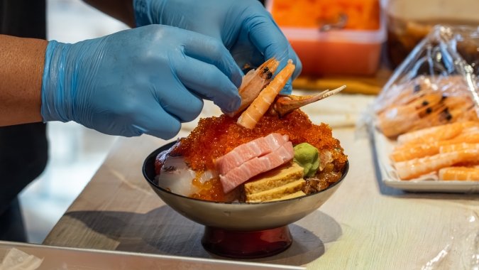 塚本鮮魚店 本店 極上海鮮丼