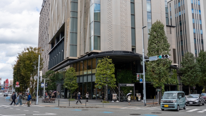 Restaurant &Grill Nine Doors 外観