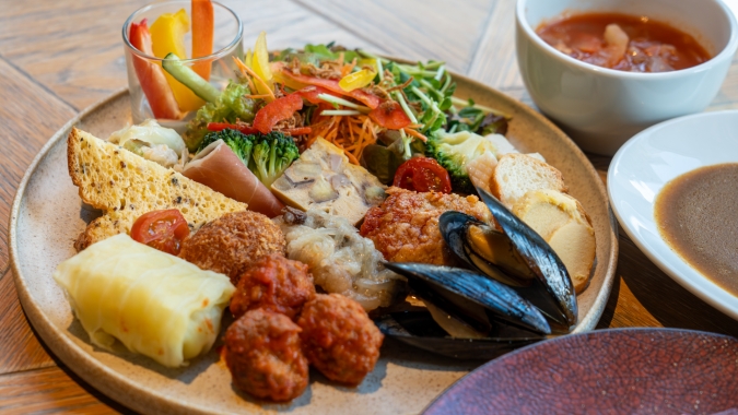 Restaurant &Grill Nine Doors ランチビュッフェ