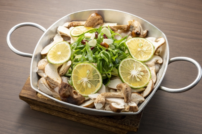 住吉日本料理Koga　すだちもつ鍋