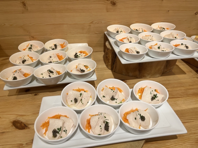 リタの農園 鶏むね肉のタブナードソース添え