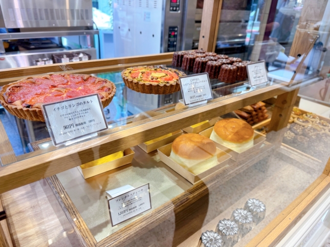 チョコレートショップ 本店　ショーケース