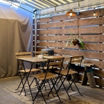 GOONIES BURGER CLUB　テラス席