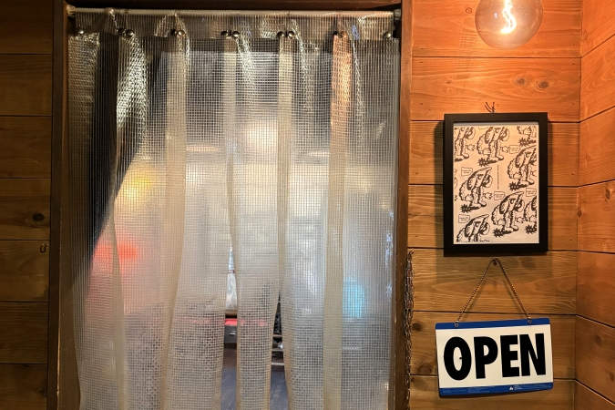 GOONIES BURGER CLUB　入口