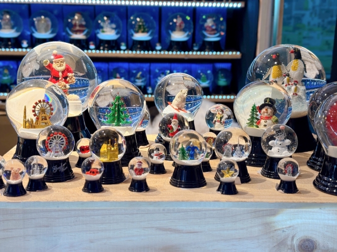 柴田産業 presents クリスマスマーケット in 光の街・博多　スノードーム