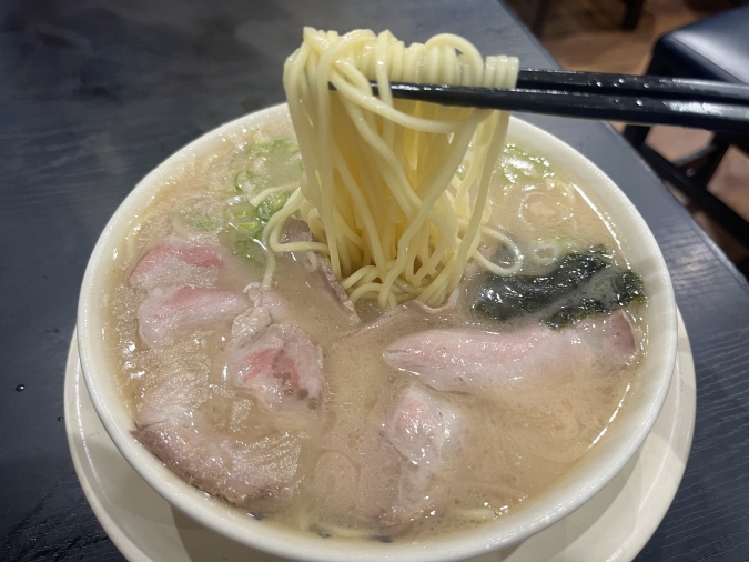 中洲川端きりん 豚骨ラーメン