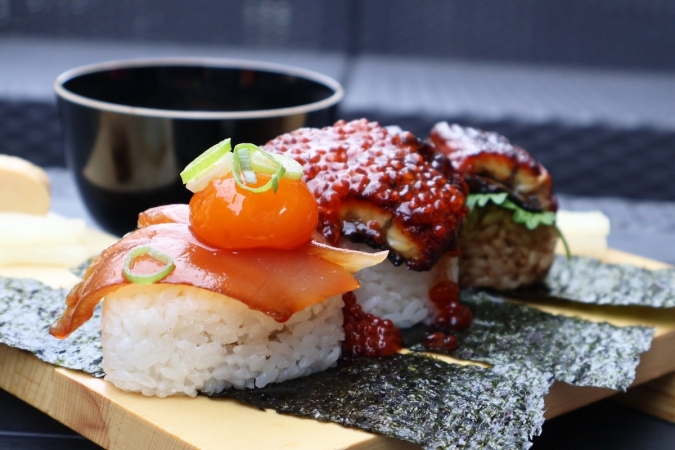 おむすび横丁　うなぎとまぐろスペシャル