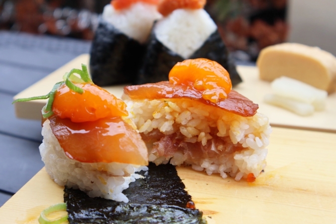 おむすび横丁　まぐろおむすび