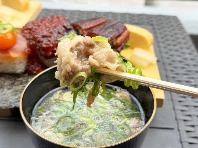 おむすび横丁　肉吸い