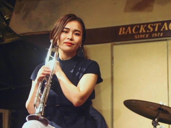 ブルーボトルコーヒー　ホリデージャズライブ　窪みさと