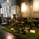 ムエンコーヒー　店内　テーブル席