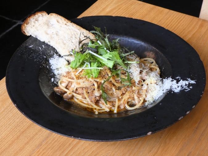 トオン りんご豚のラグーパスタ