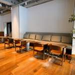 ブルーボトルコーヒー 福岡天神カフェ ソファ席