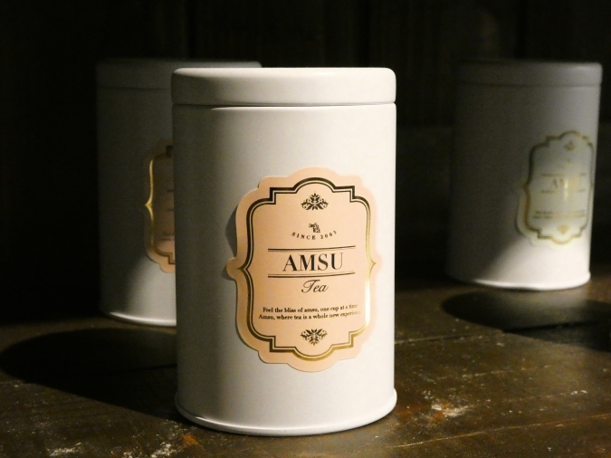 TEA ROOM flower bird　紅茶　缶入り