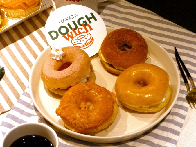 クリスピー・クリーム・ドーナツ アミュプラザ博多店ドーウィッチ　4種類