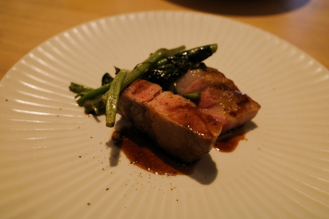 ワイン食堂Vin-Vie　鎌田黒豚のロースト