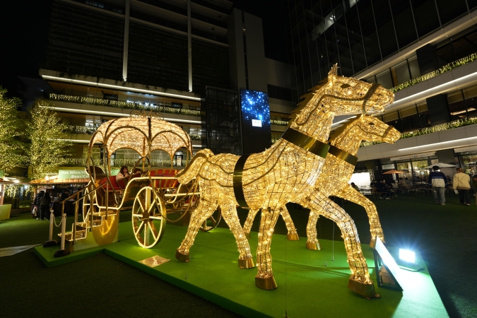 クリスマスゲートパークin福岡大名ガーデンシティ　馬車のイルミネーション