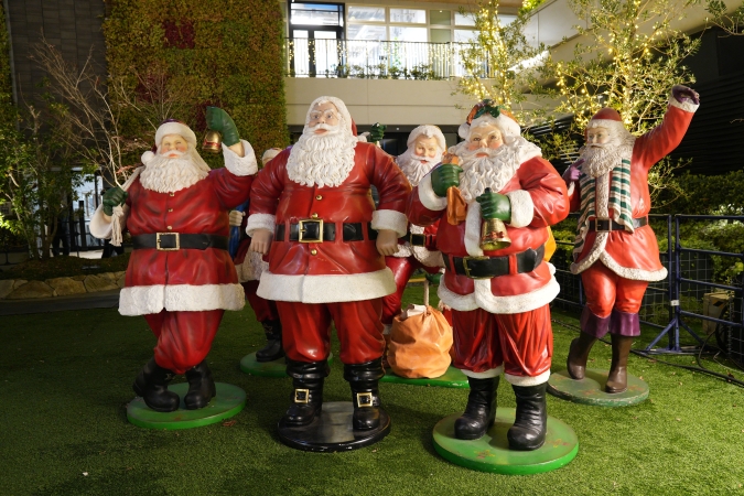 クリスマスゲートパークin福岡大名ガーデンシティ　サンタの置物