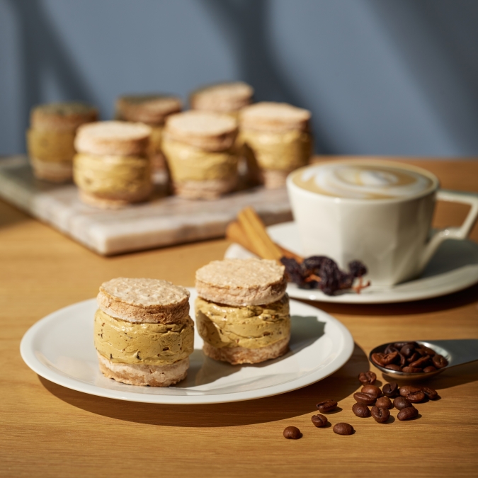 FiOLATTE(フィオラッテ)ダックワーズサンド