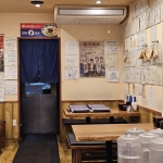 博多らーめん ShinShin 天神本店店内2