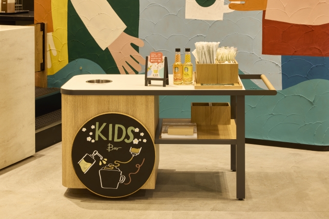 「コンディメントバー」　スターバックス　スターバックス ファミリーフレンドリーストア