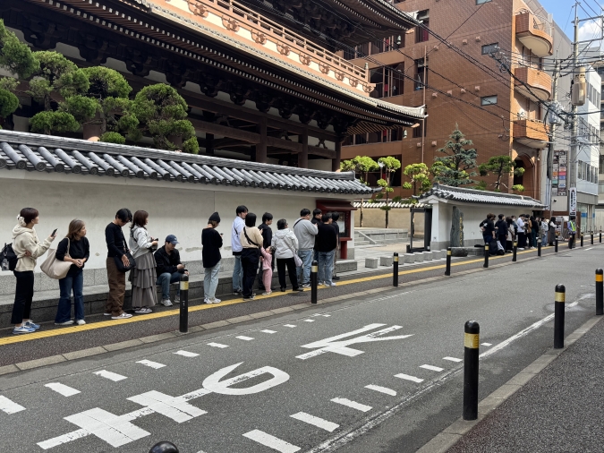 博多らーめん ShinShin 天神本店行列