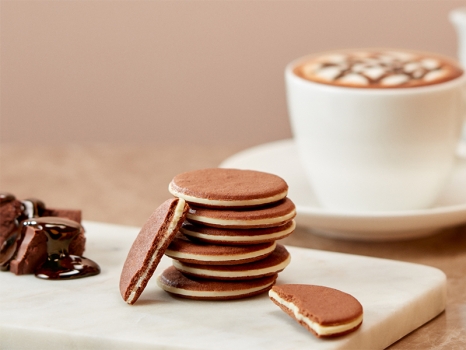 FiOLATTE（フィオラッテ）サンドクッキー