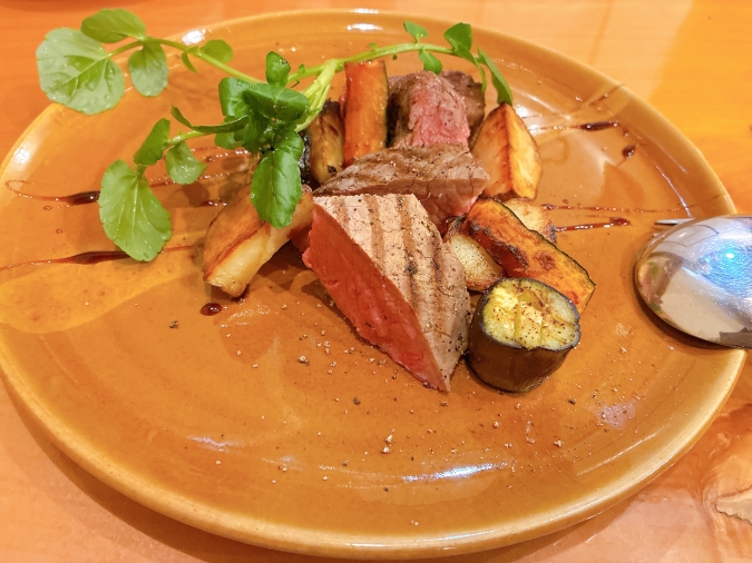 ルネッタ　ブラックアンガス牛ミスジ肉のグリエ