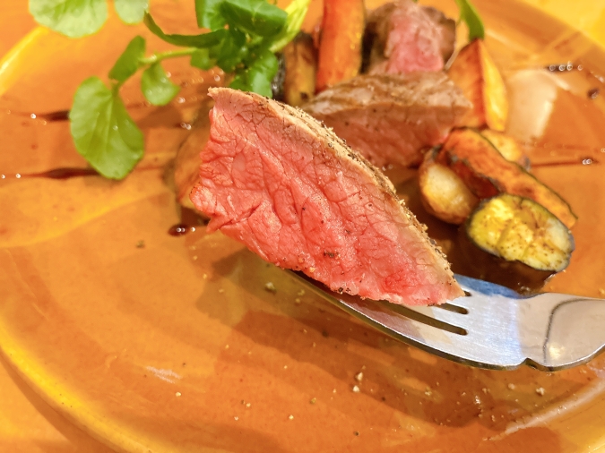 ルネッタ　ブラックアンガス牛ミスジ肉のグリエ