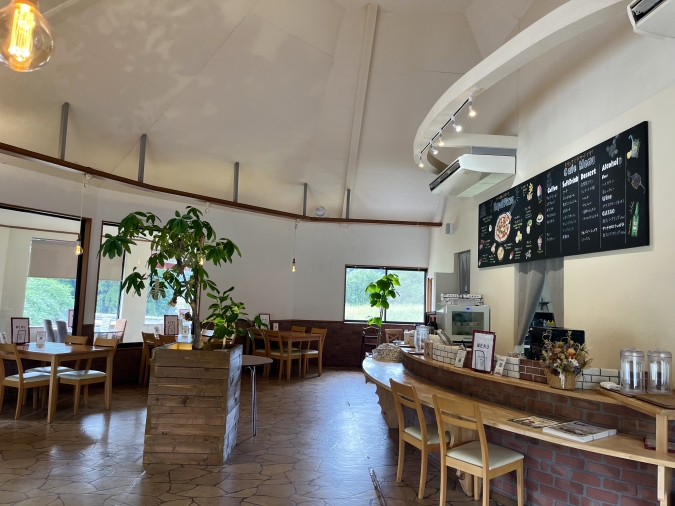 500℃ pizza（ゴヒャクドピザ）店内