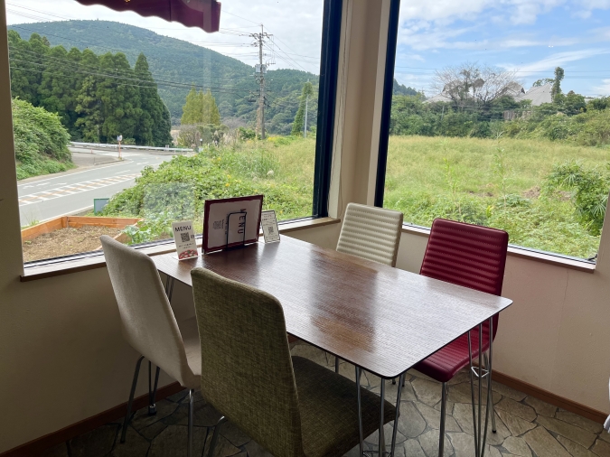 500℃ pizza（ゴヒャクドピザ）店内