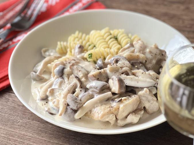 鶏のホワイトソース煮