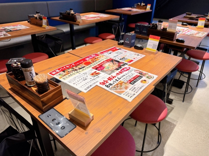 楽天地もつ鍋テーマパーク　座席