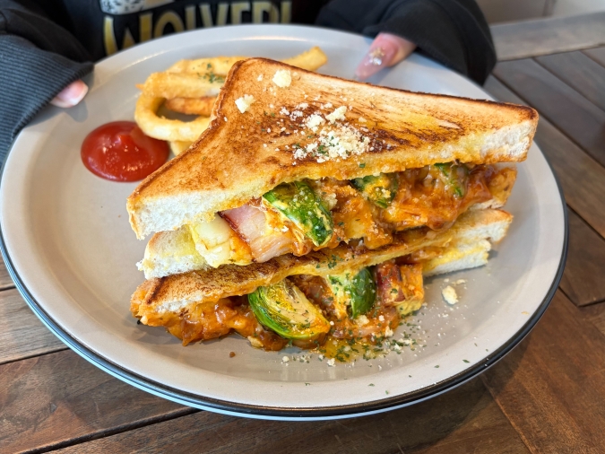 ALWAYS SUNSHINE SANDWICH BAR 芽キャベツサンドイッチ